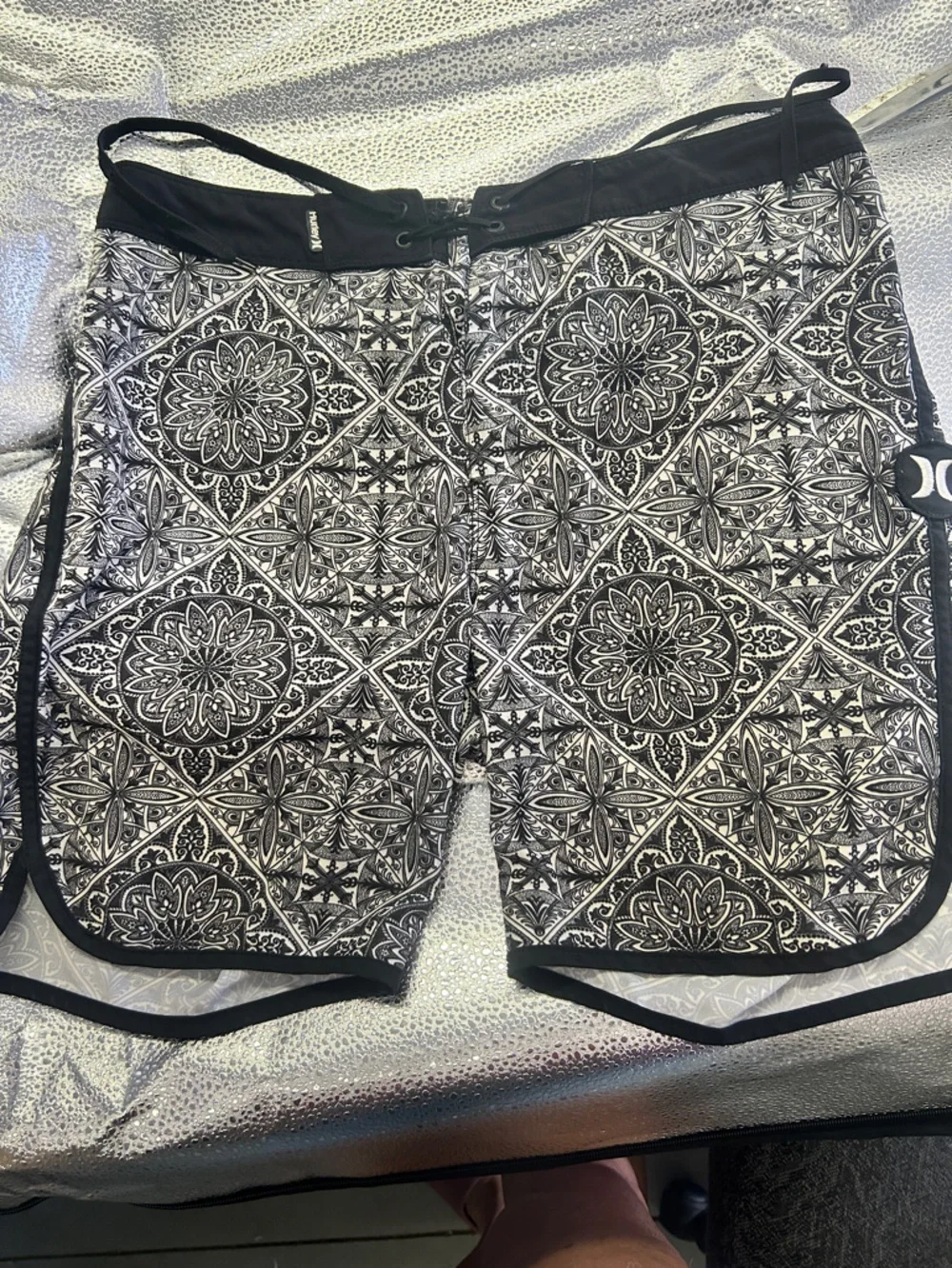 Hurley Black and White Patterned Men's Swim Trunks
